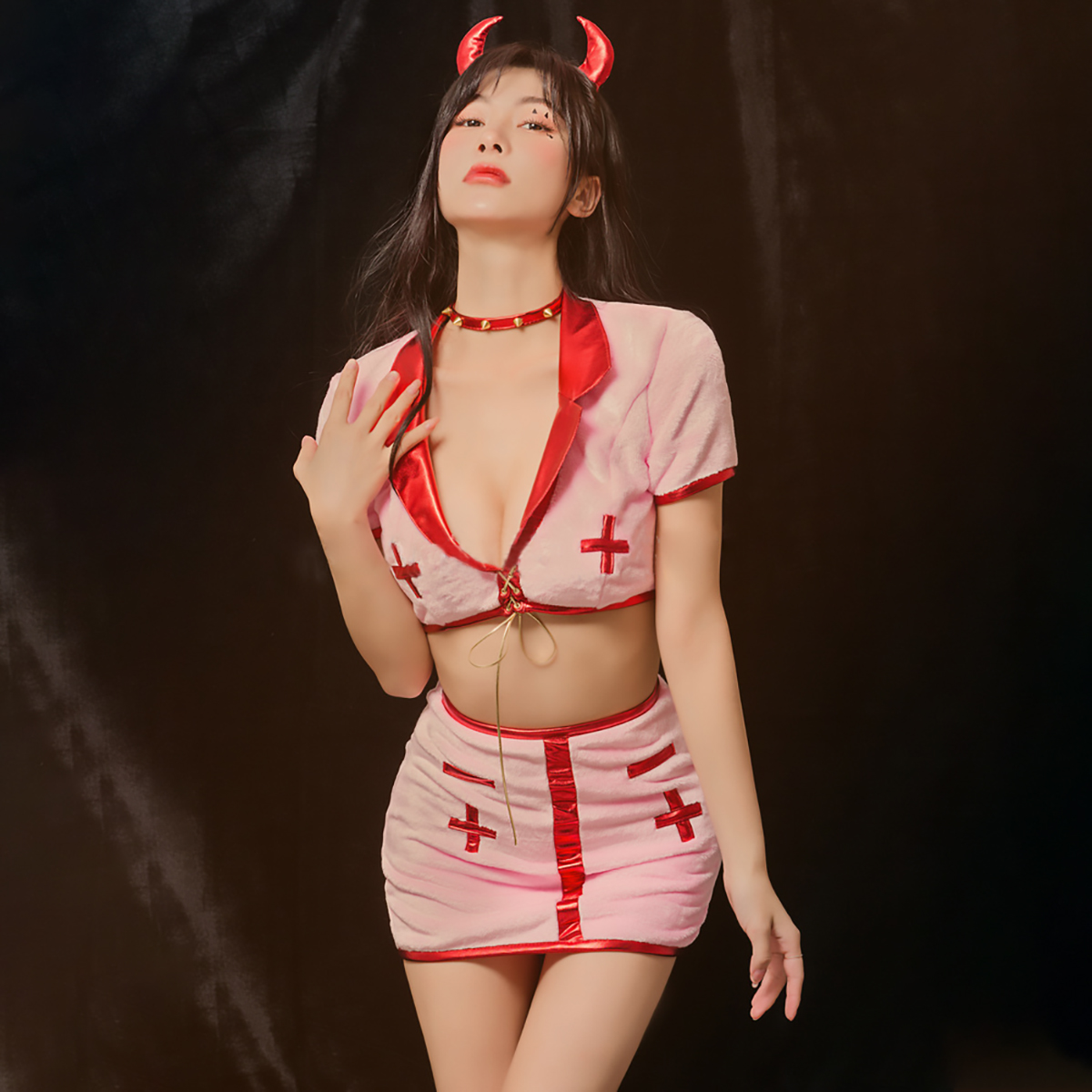 赤いナース服 ふわふわなセクシー小悪魔ナースコスプレ四点セット ナース衣装