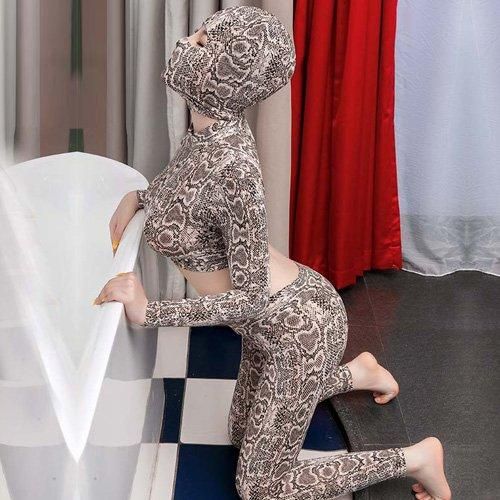 パイソン柄がスパイシーな印象を与え一味違うセクシーさを追求出来るセットアップタイプのボディスーツ エロ コスプレベビードール