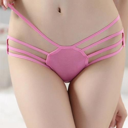 デザイン的なストリング使いがセクシーなローライズショーツ セクシー ランジェリー おすすめ