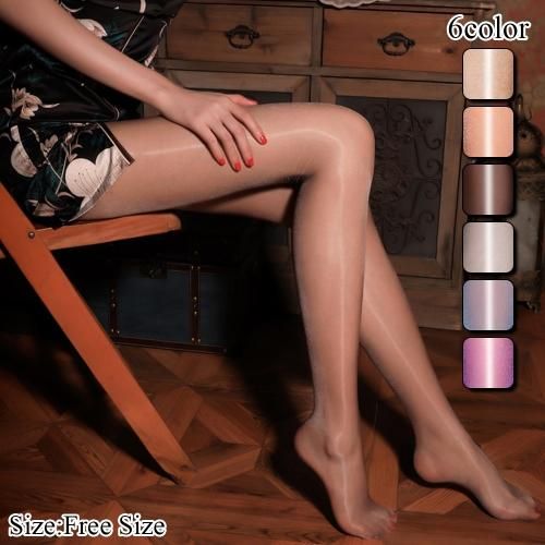 光沢感と艶めかしい脚線に目を奪われるストッキング エロ コスプレ ランジェリー