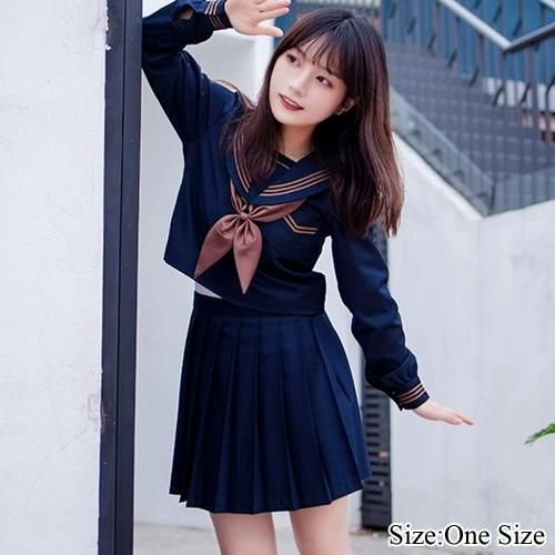 ビギナーでも着やすいベーシックなセーラー服風コスプレ セクシーコスプレ