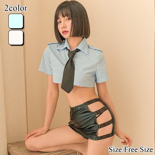 ミニ丈感と大胆な肌見せで視線を集中させる婦人警官風コスプレ コスプレベビードール